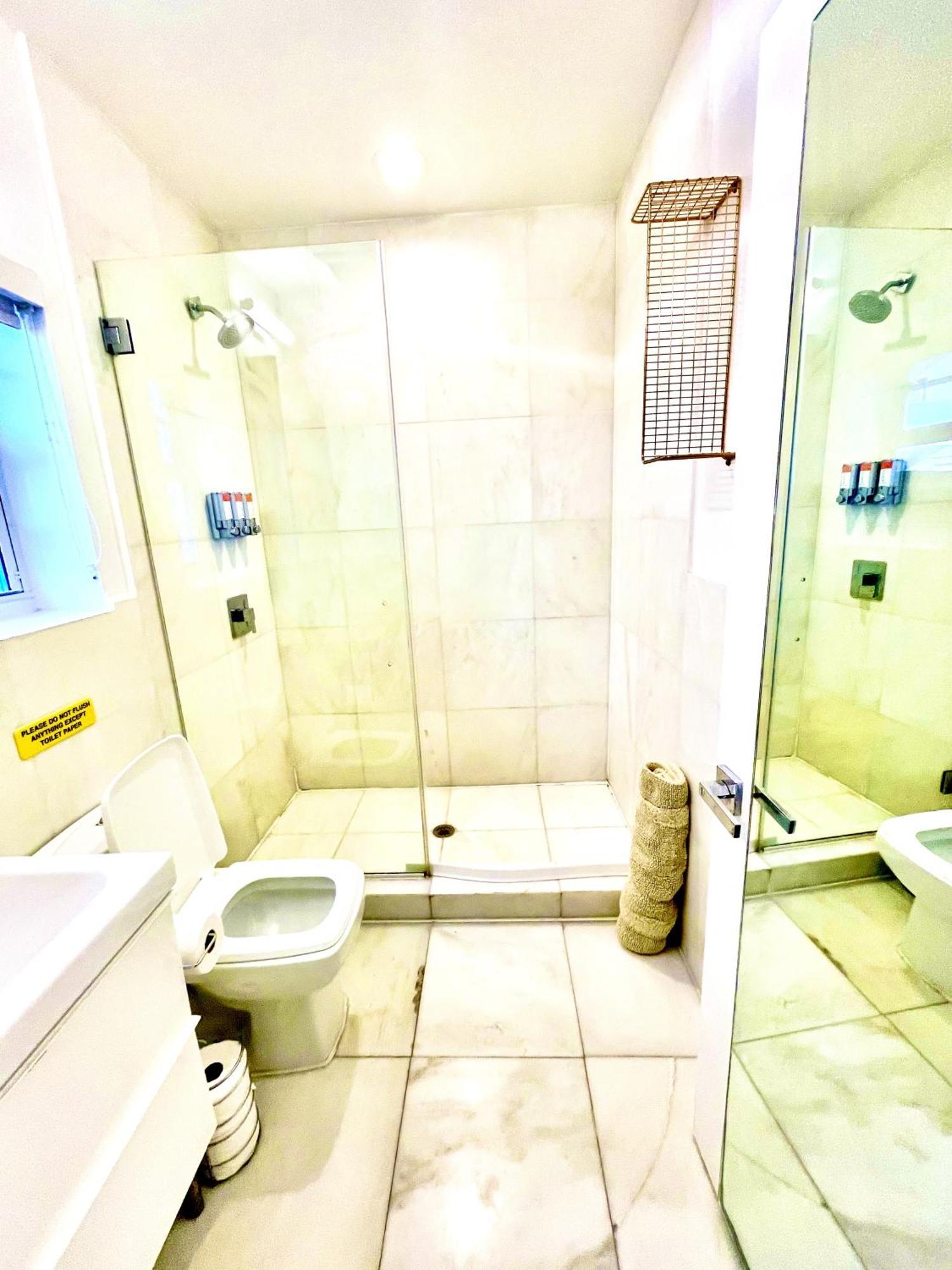 20 Guests Luxurious South 2 Apartment