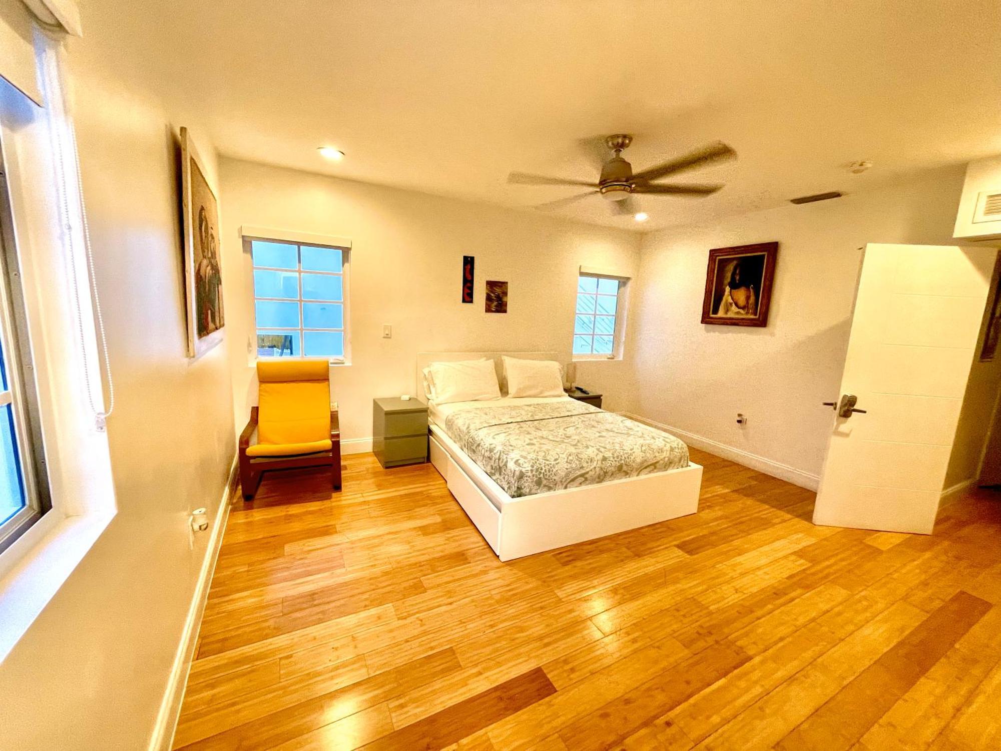 20 Guests Luxurious South 2 Apartment Miami Beach