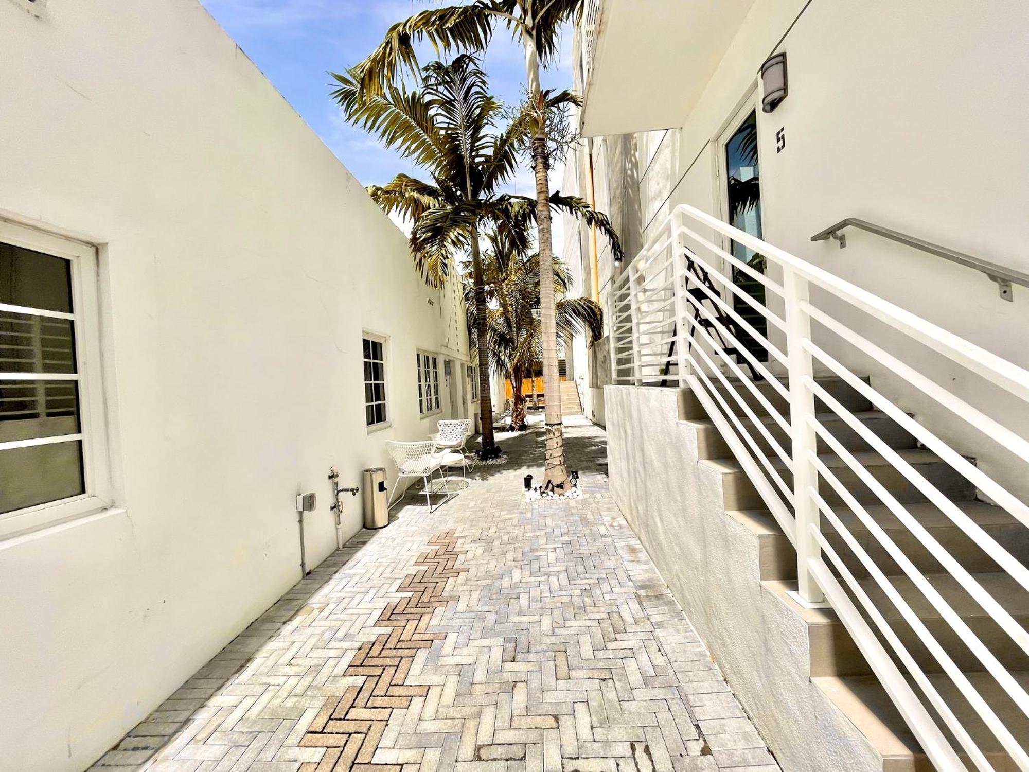 20 Guests Luxurious South 2 Apartment